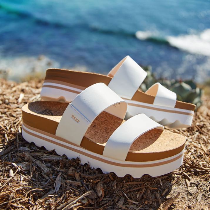 Reef Shoes NZ 62JVZ10 - Cushion Vista Hi Women Cloud Reef